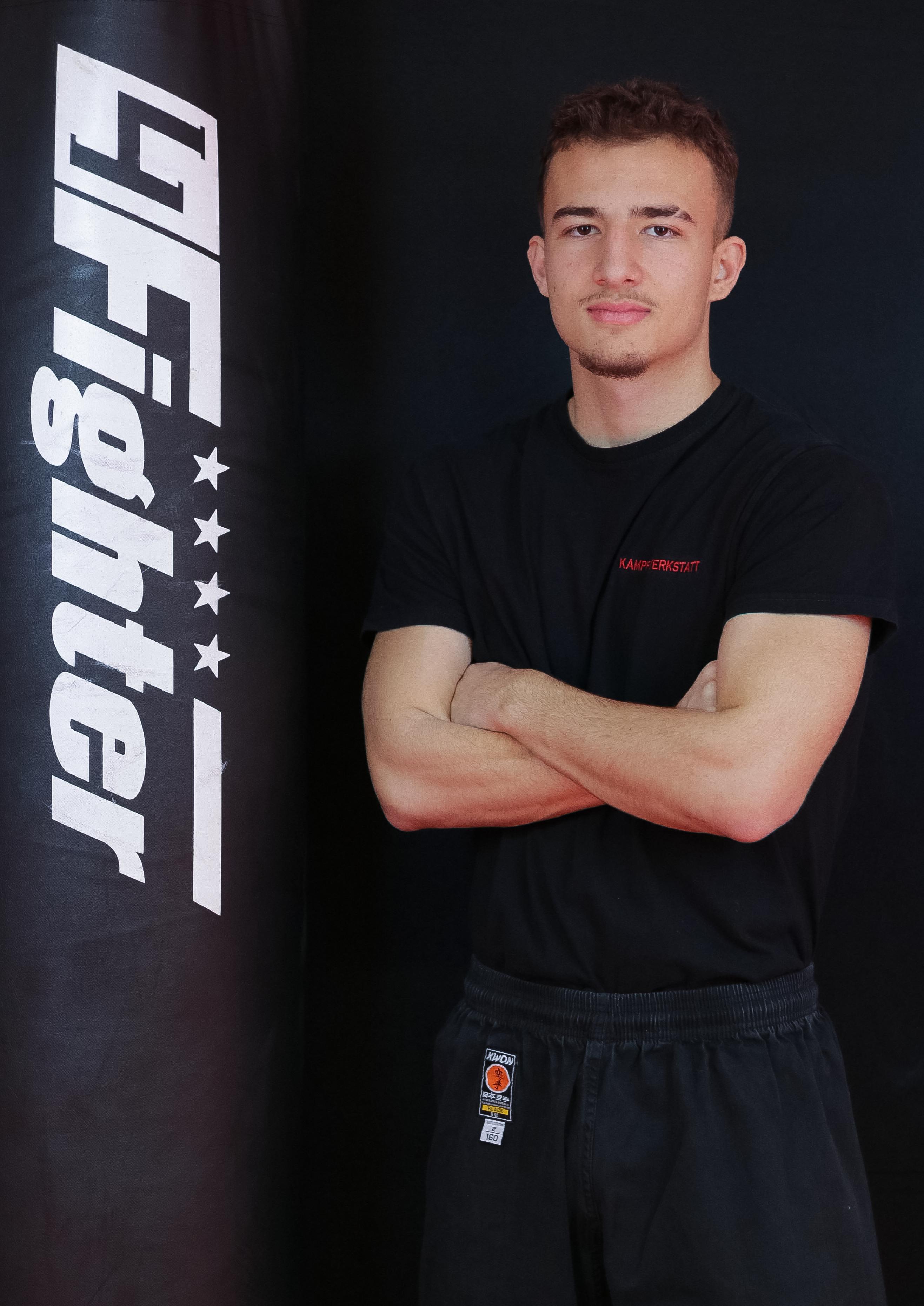 ausbilderledihomepage Ledion Llugaxhiu